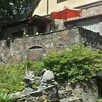 Maurrocks - A Pocono Mountains B&B