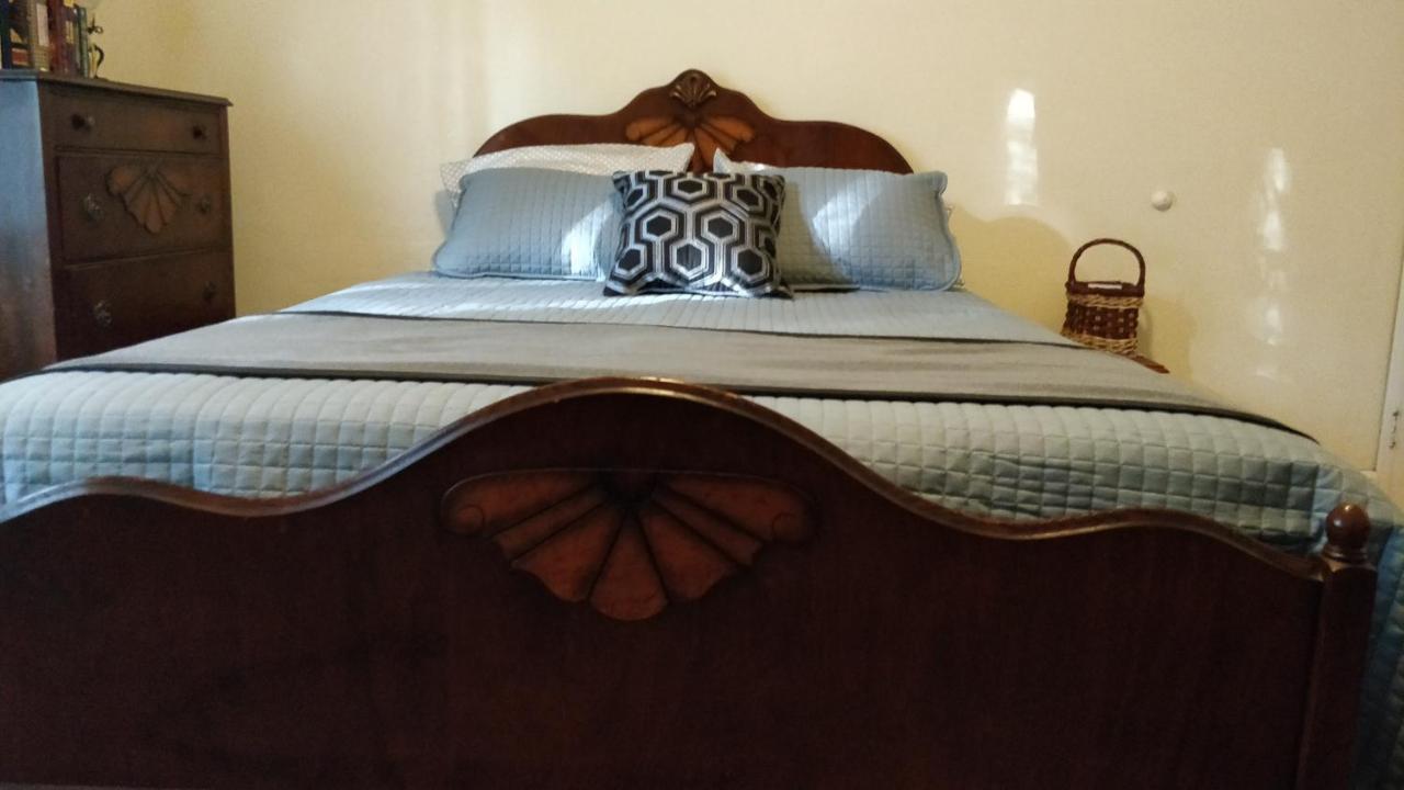 Maurrocks - A Pocono Mountains Bed and breakfast 5*